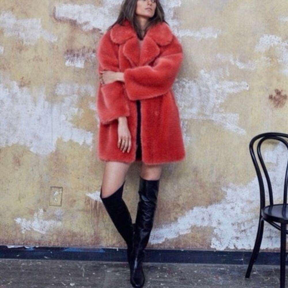 HOUSE OF FLUFF  Faux Fur Oversized Peacoat Salmon Orange Size M/L
